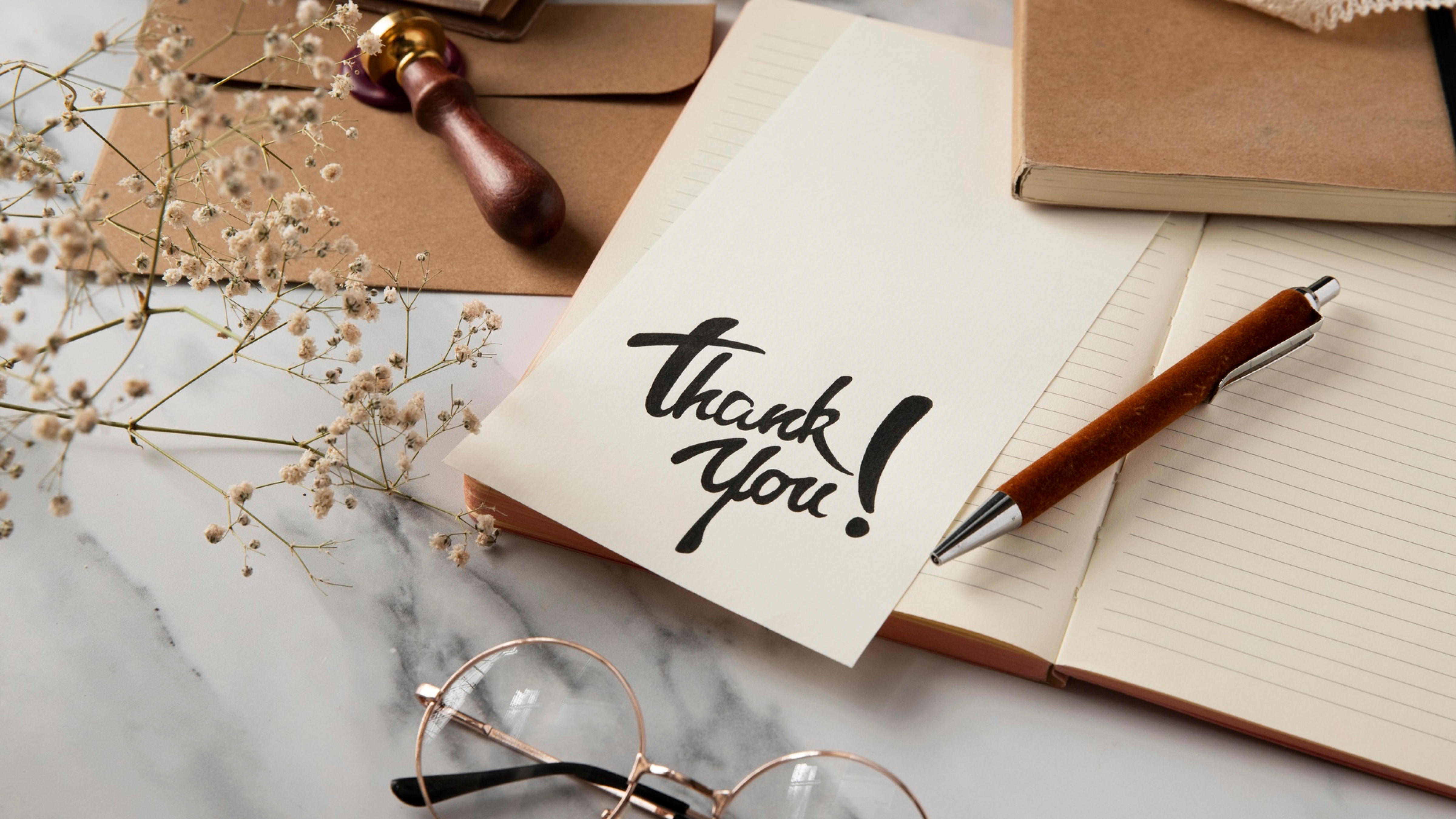 The Power of Personalized Thank-You Notes in Driving Customer Loyalty: Small Business Tips